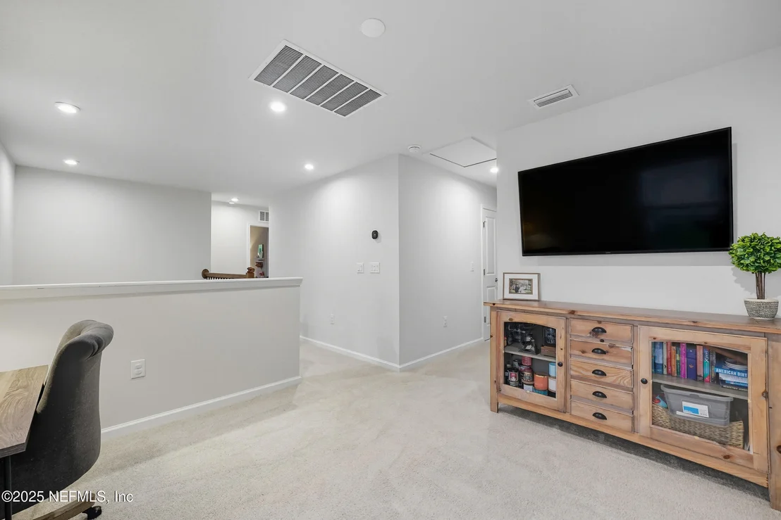 Photo of 278 TOWER Court