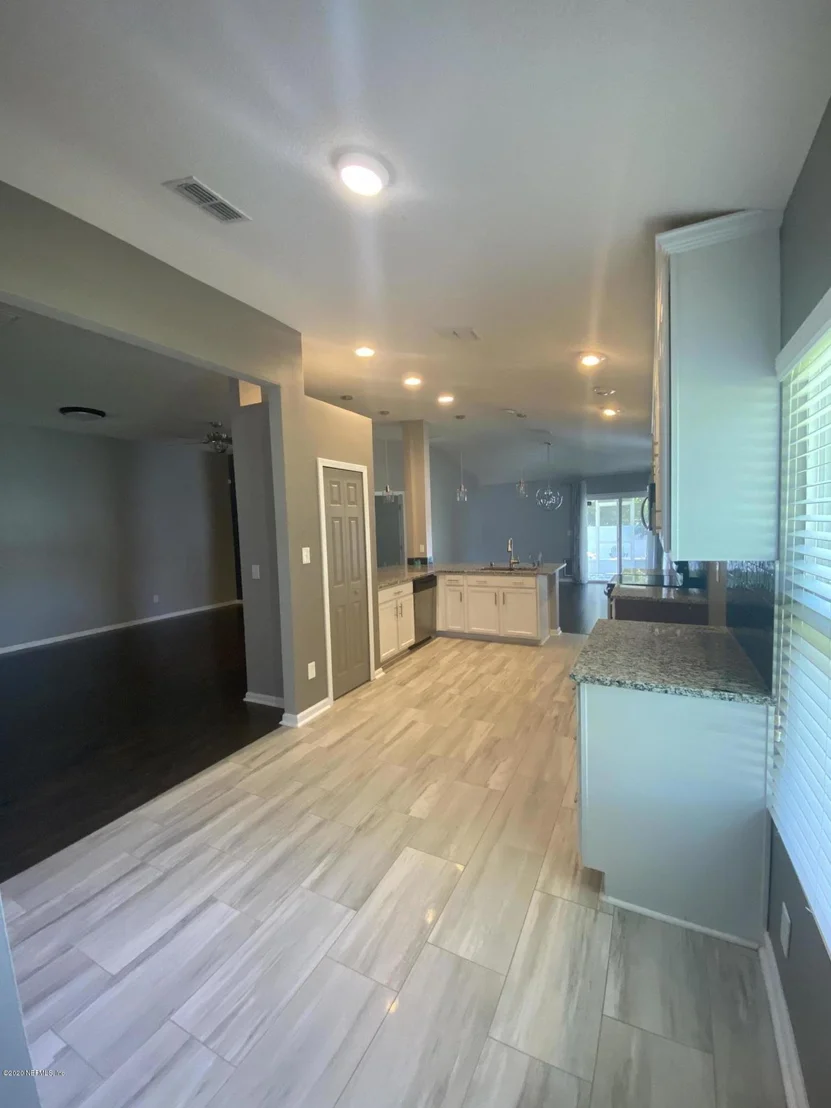 Photo of 49 W TEAGUE BAY Drive