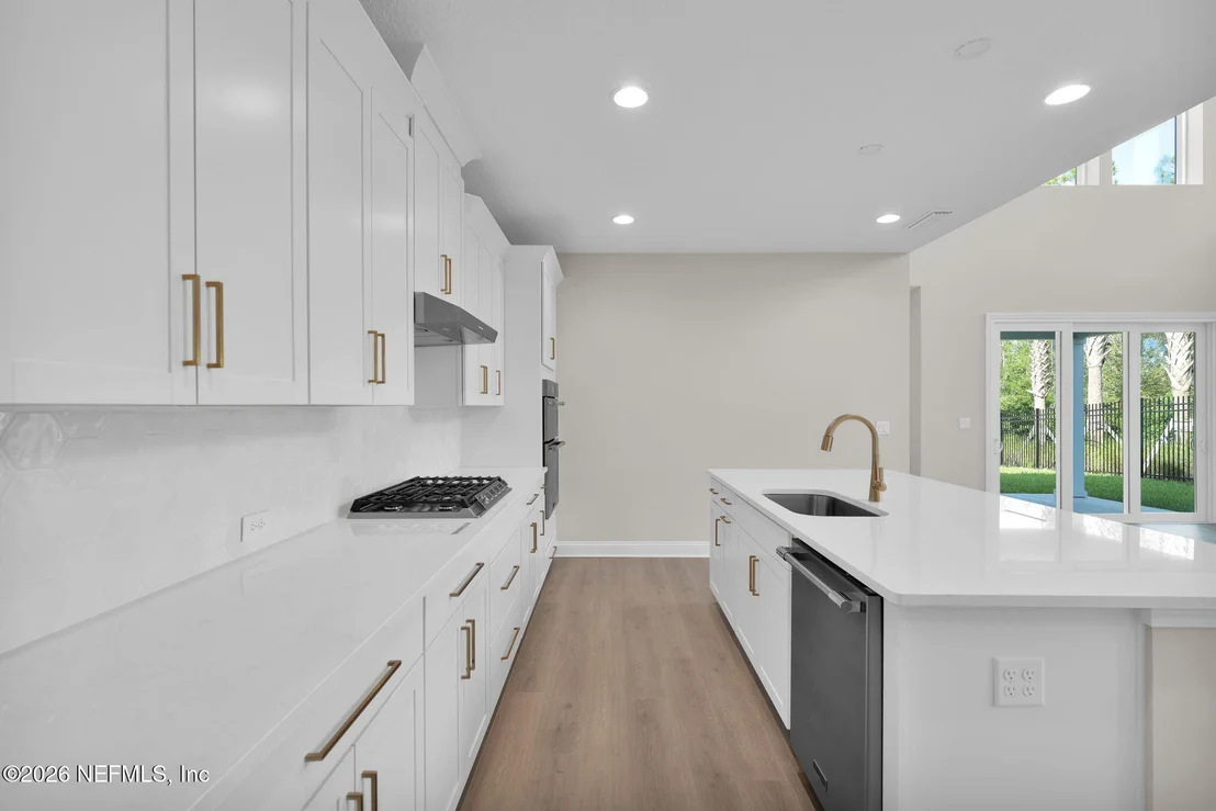Photo of 122 SEAMARK Drive