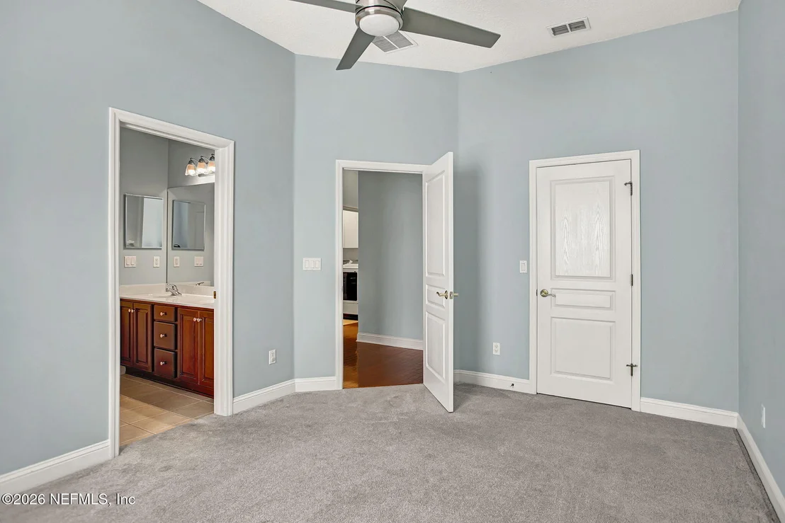 Photo of 1837 FOREST GLEN Way