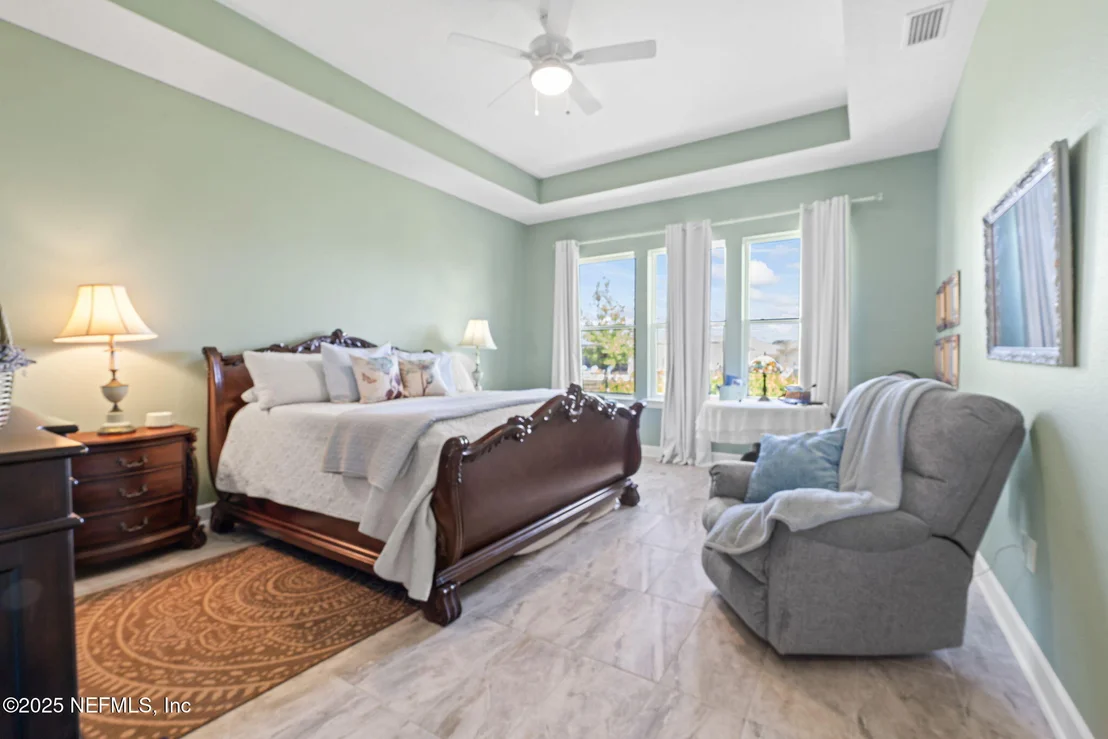 Photo of 63 BRADDOCK Court