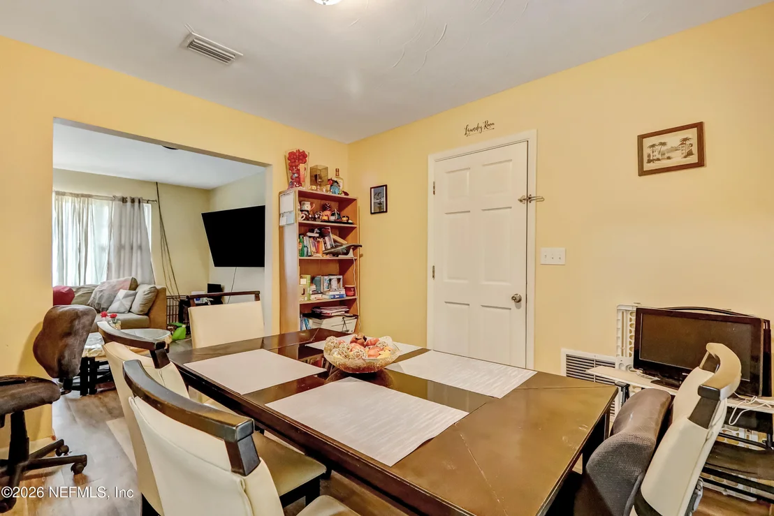Photo of 3483 THORNHILL Drive