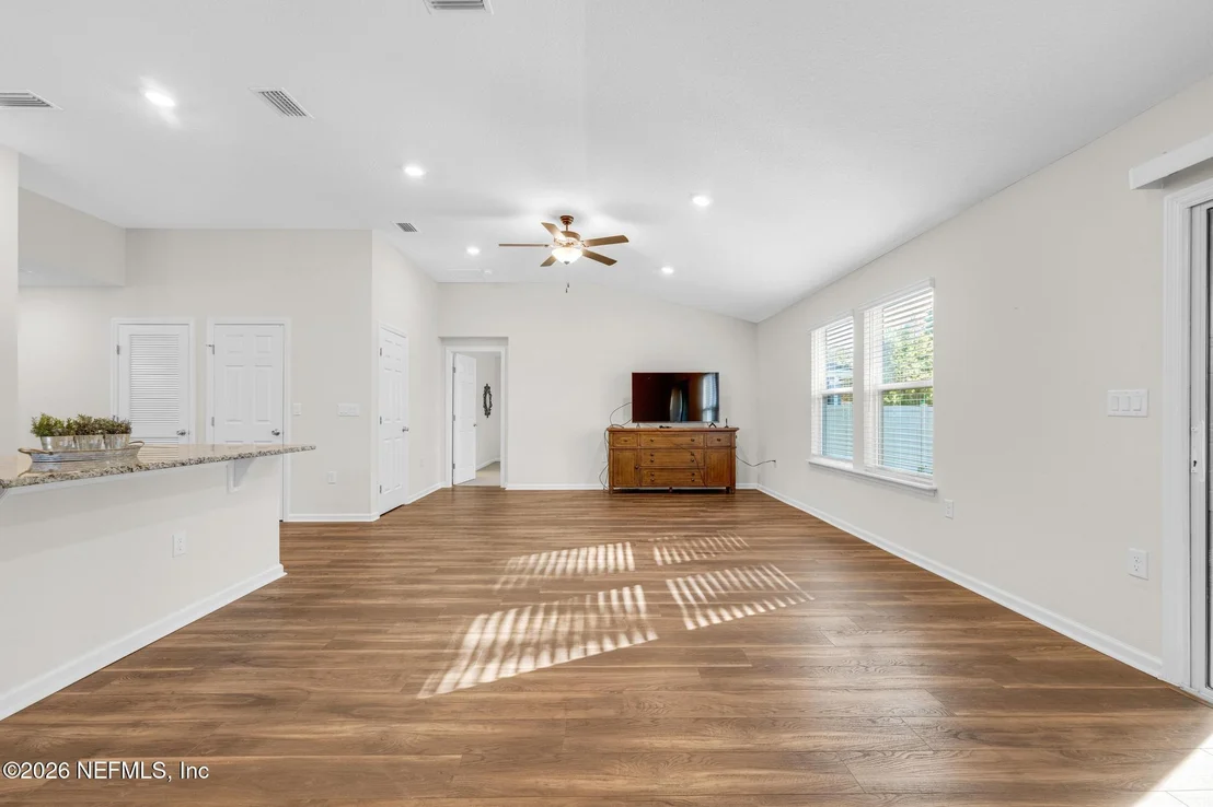 Photo of 10914 STAPLETON Drive