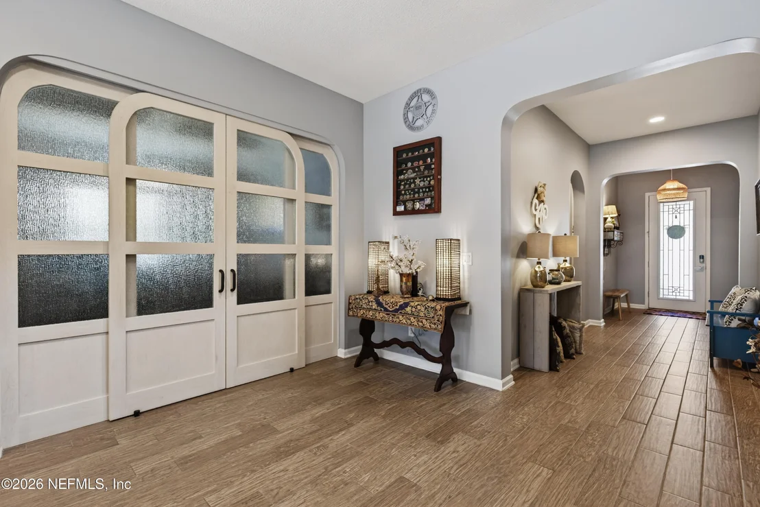 Photo of 127 EAGLE ROCK Drive