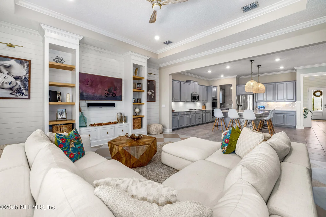 Photo of 137 CALLIEL Way