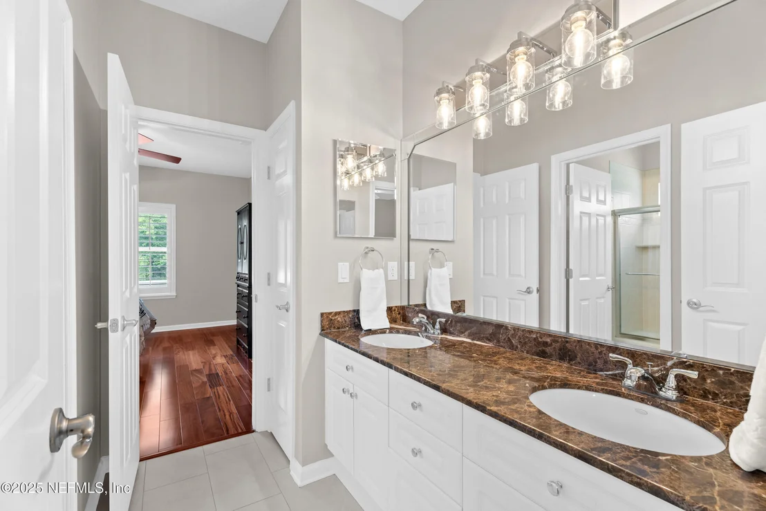 Photo of 389 SUMMERSET Drive