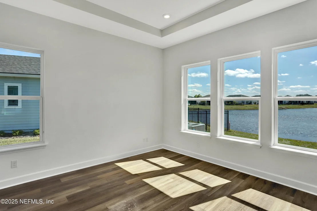 Photo of 121 BEES KNEES Way