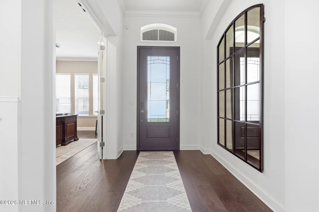 Photo of 383 MEDIO Drive