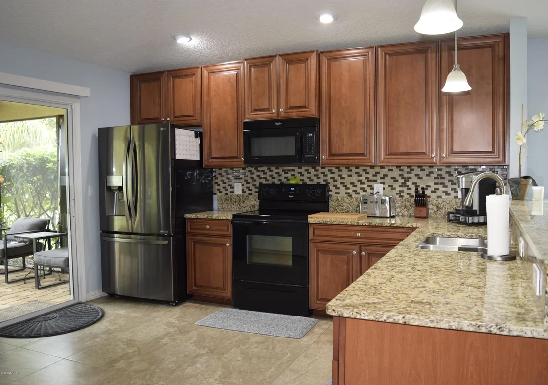 Photo of 325 PALAZZO Circle