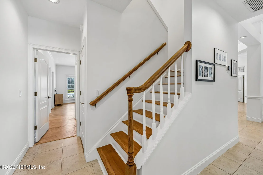 Photo of 285 LINKSIDE Circle