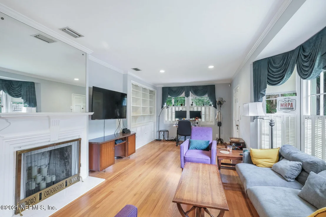 Photo of 1071 WILLIS Drive