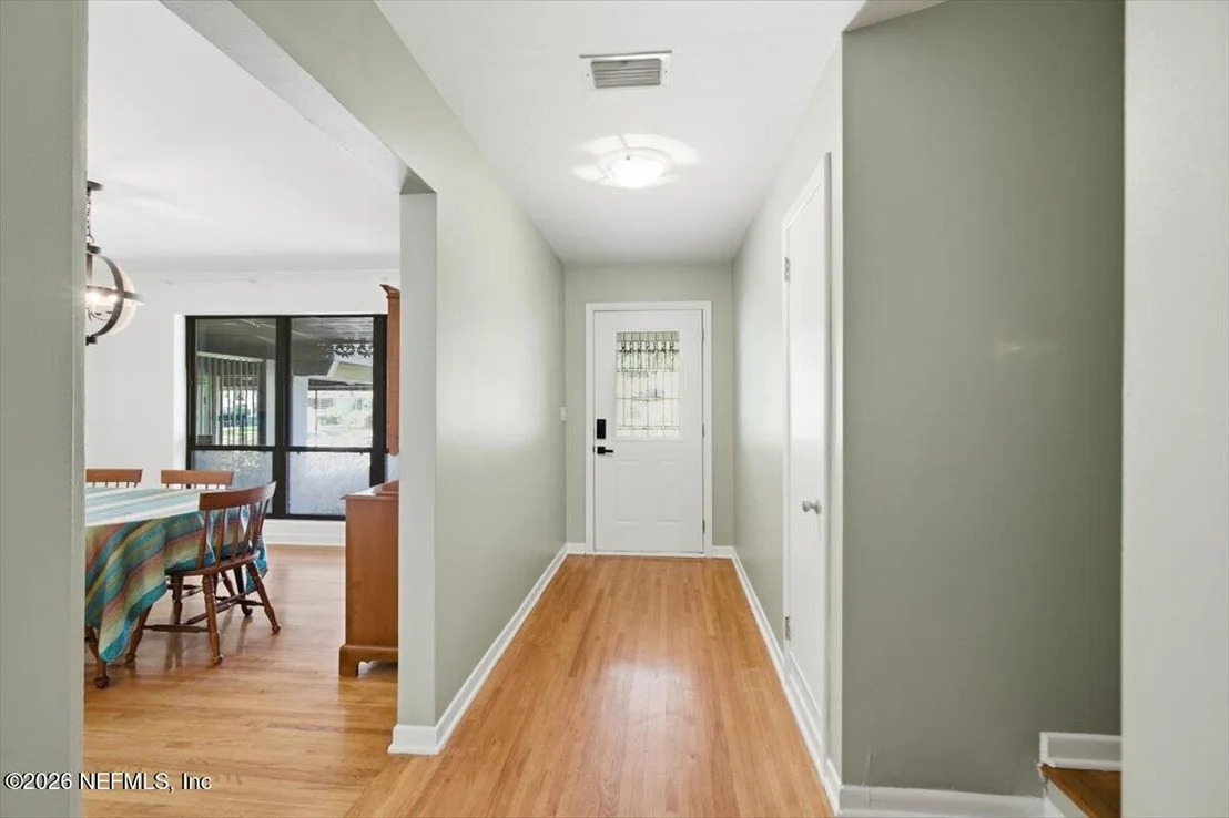 Photo of 1425 OAK HAVEN Road
