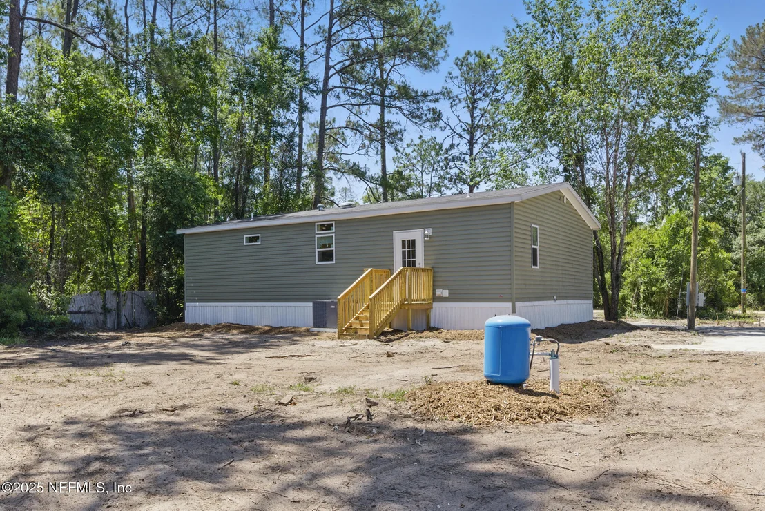 Photo of 106 HOWARD Drive