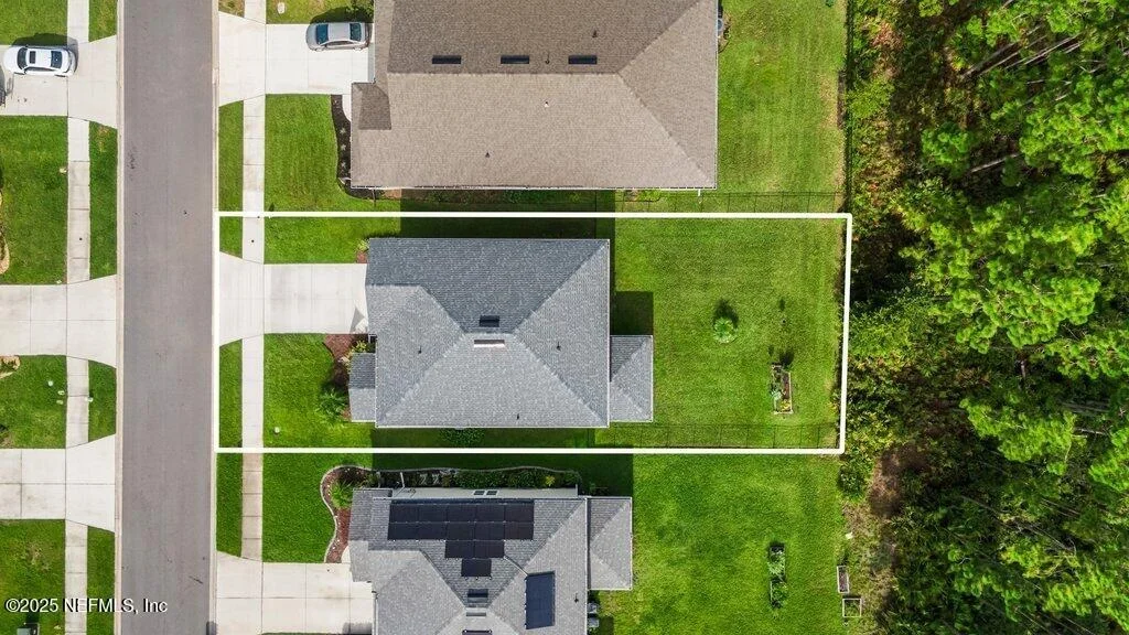 Photo of 1903 AMBERLY Drive