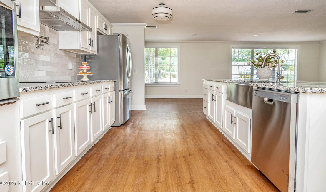 Photo of 6172 MILTONDALE Road