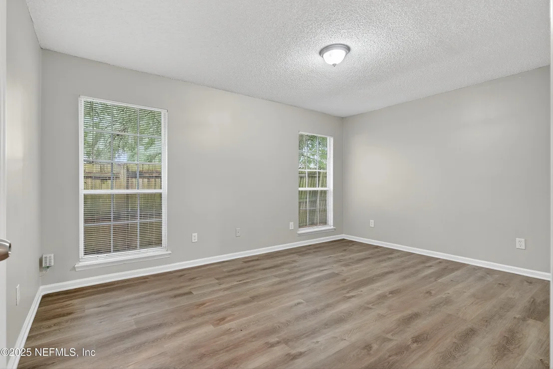 Photo of 7770 INVERMERE Boulevard N