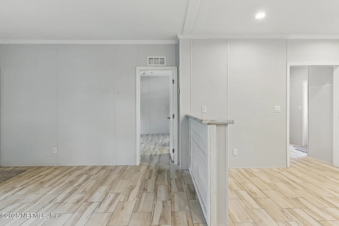 Photo of 106 HOWARD Drive