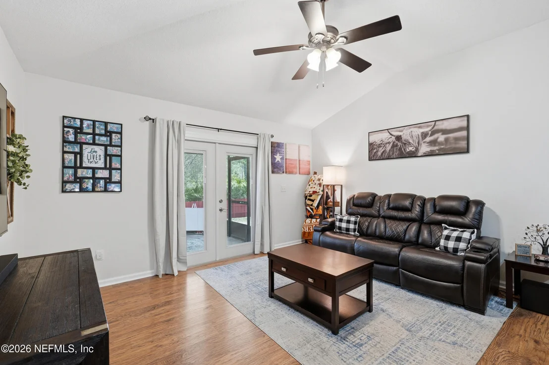 Photo of 9526 BEMBRIDGE MILL Drive