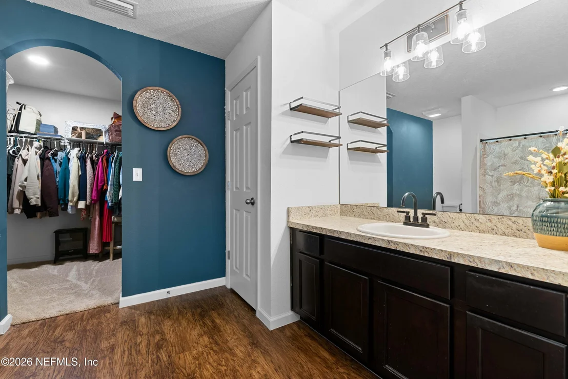 Photo of 6178 DAYLILLY Road