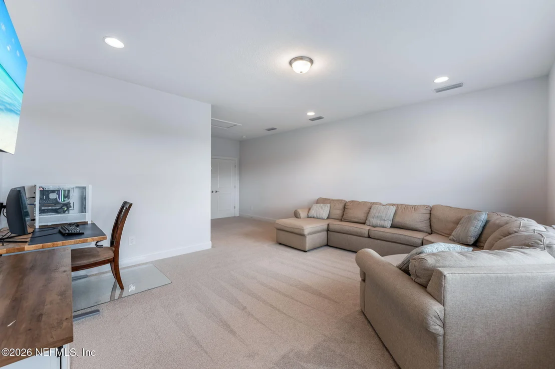 Photo of 281 PINE GROVE Point