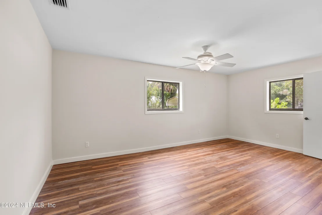 Photo of 4577 FIFTH Avenue