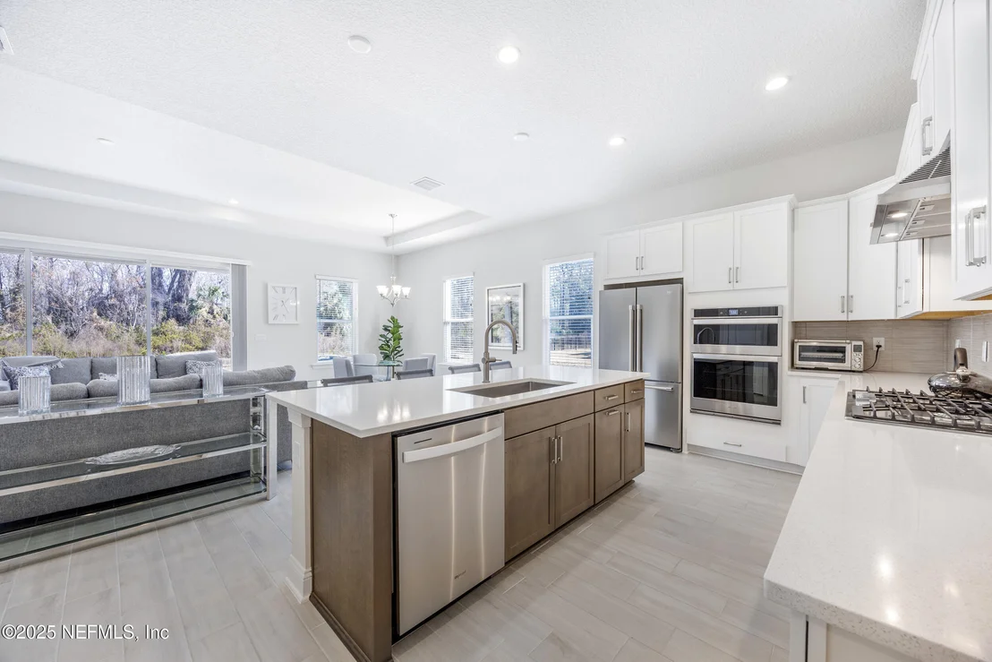 Photo of 9819 FILAMENT Boulevard