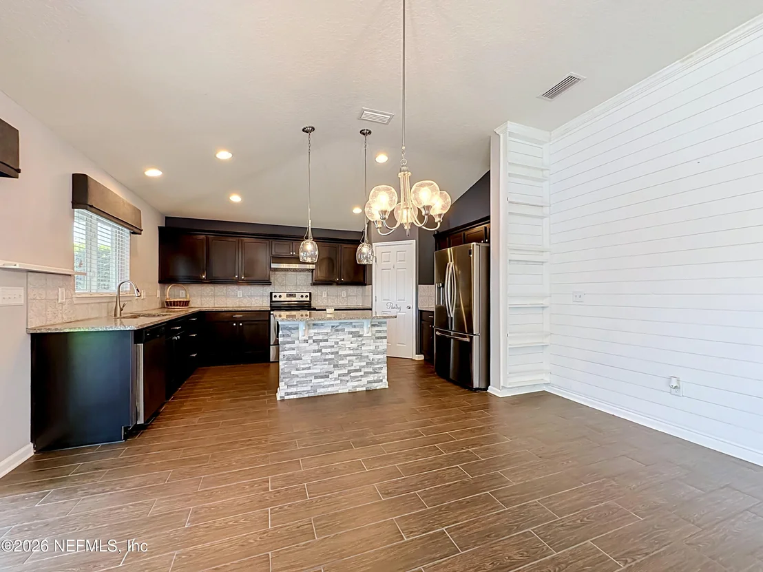 Photo of 15971 HUTTON Lane