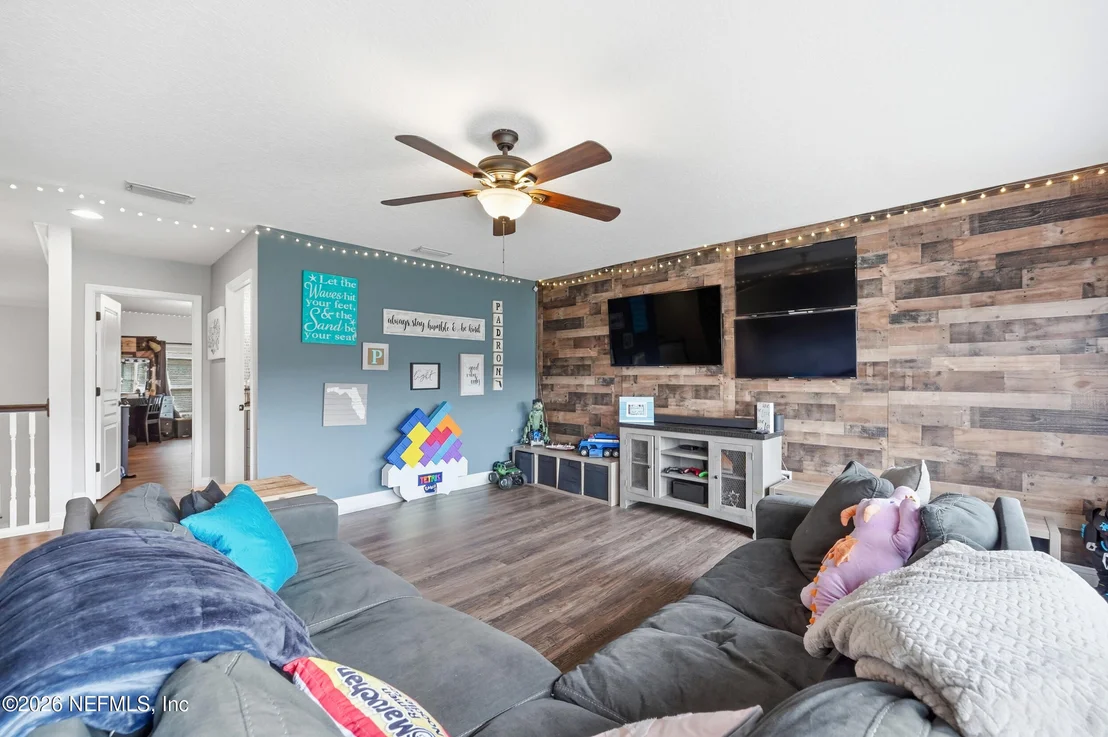 Photo of 1155 EAGLE POINT Drive