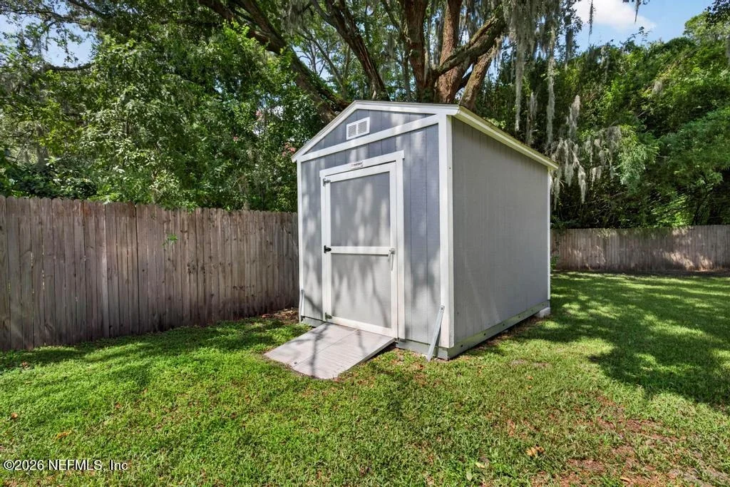 Photo of 1215 LE BRUN Drive