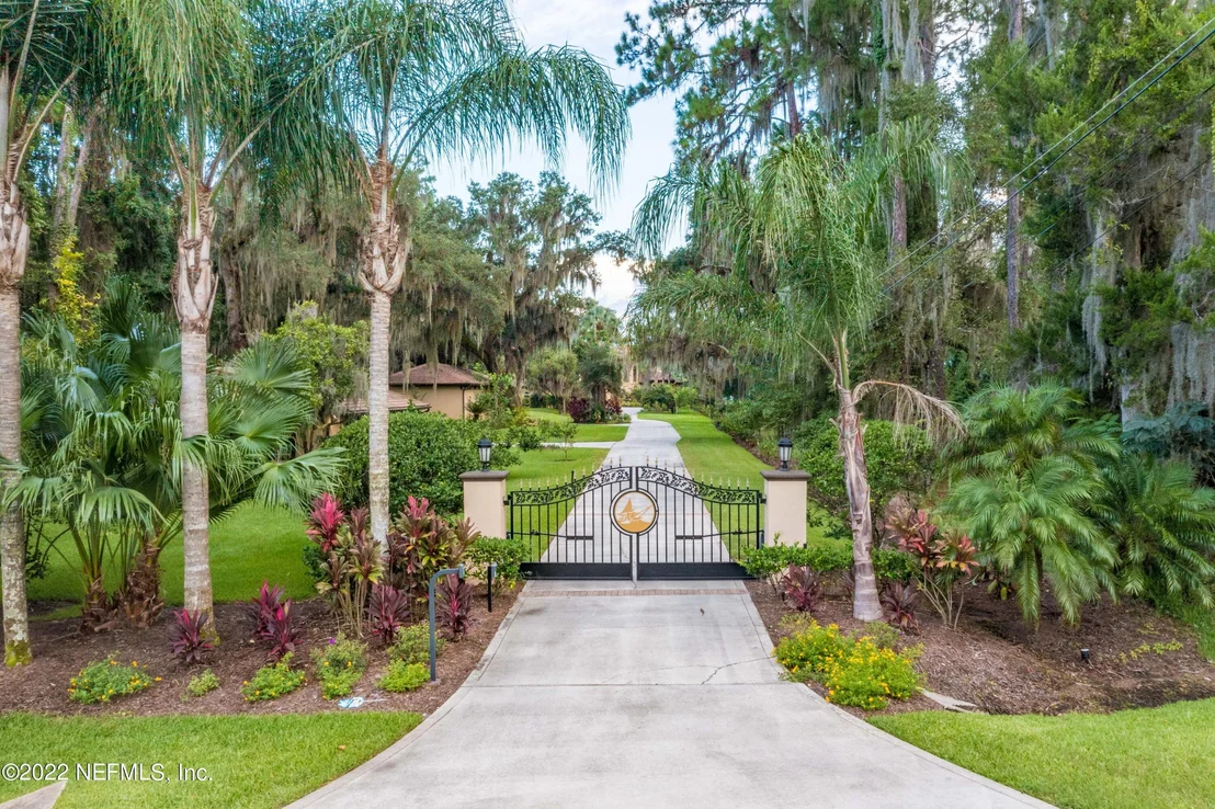 Photo of 8289 COLEE COVE Road