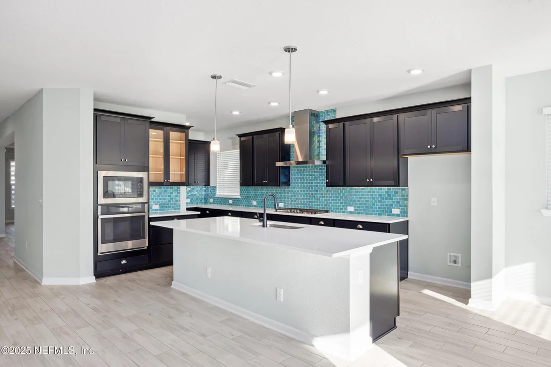 Photo of 812 WINDLEY Drive