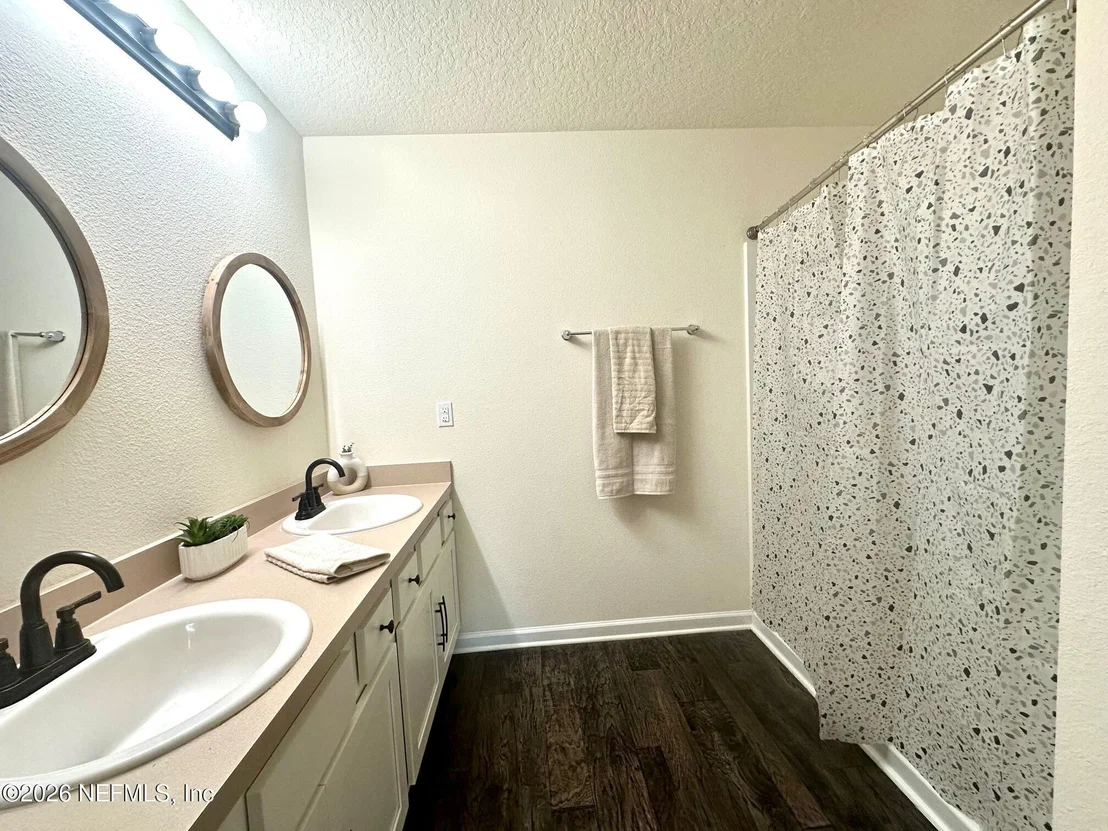 Photo of 610 GRAND RESERVE Drive
