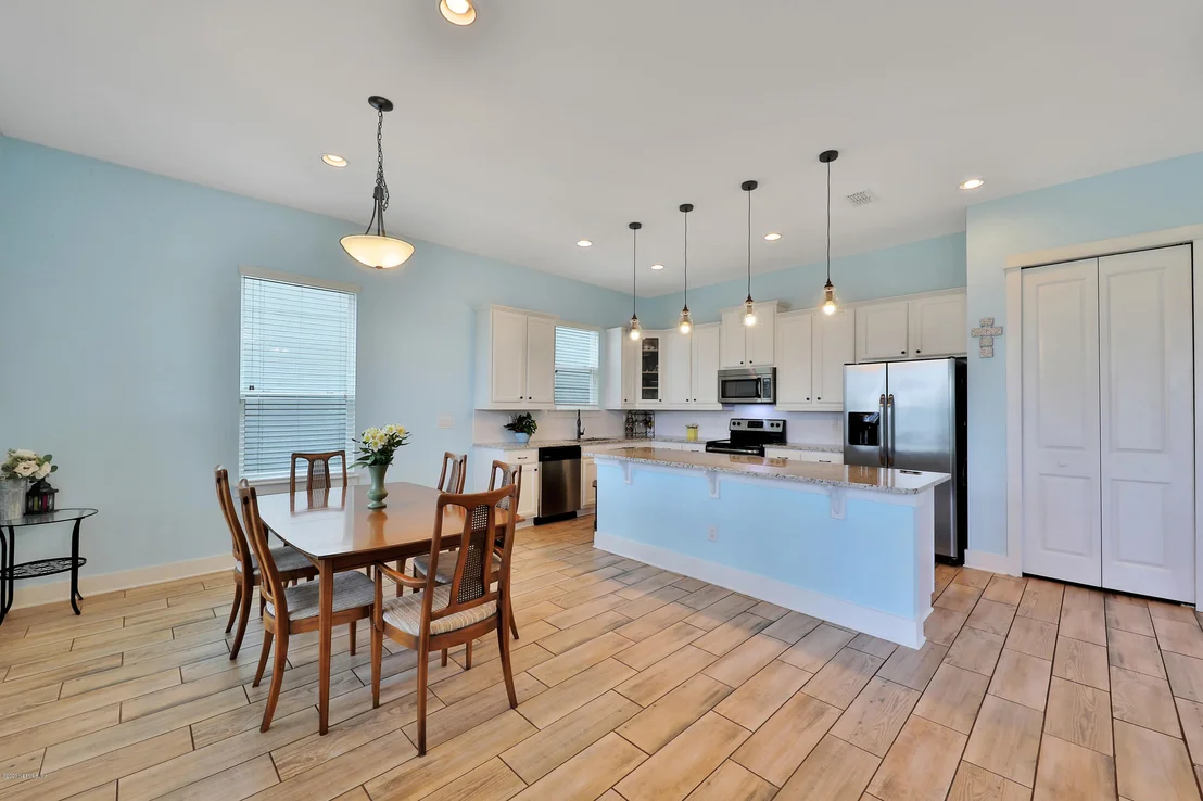 Photo of 3698 LIGHTVIEW Lane