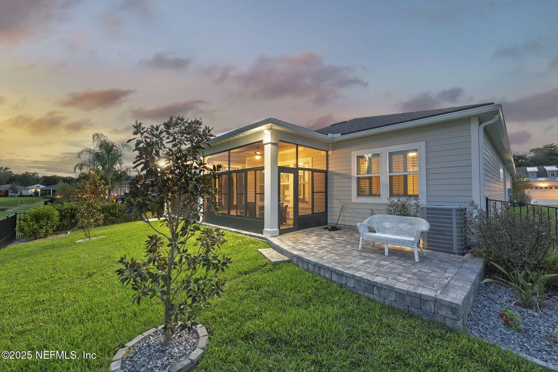 Photo of 243 PINELLAS Way