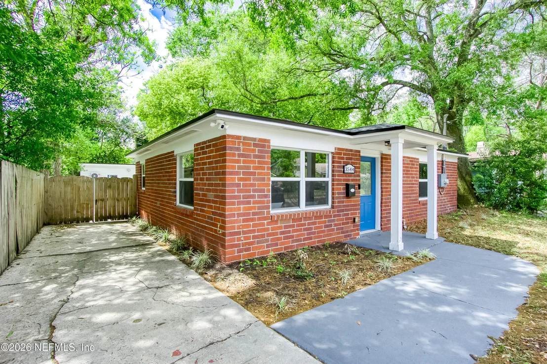 Photo of 3544 COLLEGE Place
