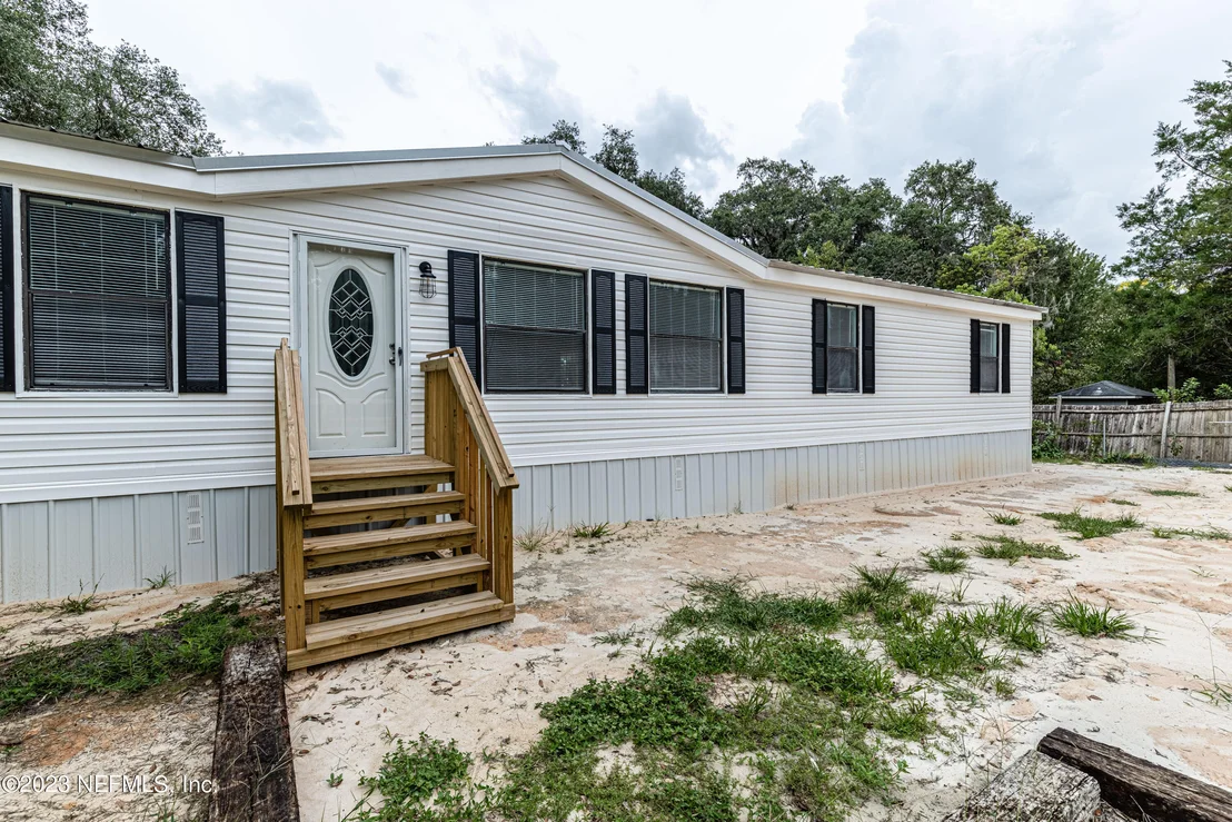 Photo of 8377 STATE ROAD 100