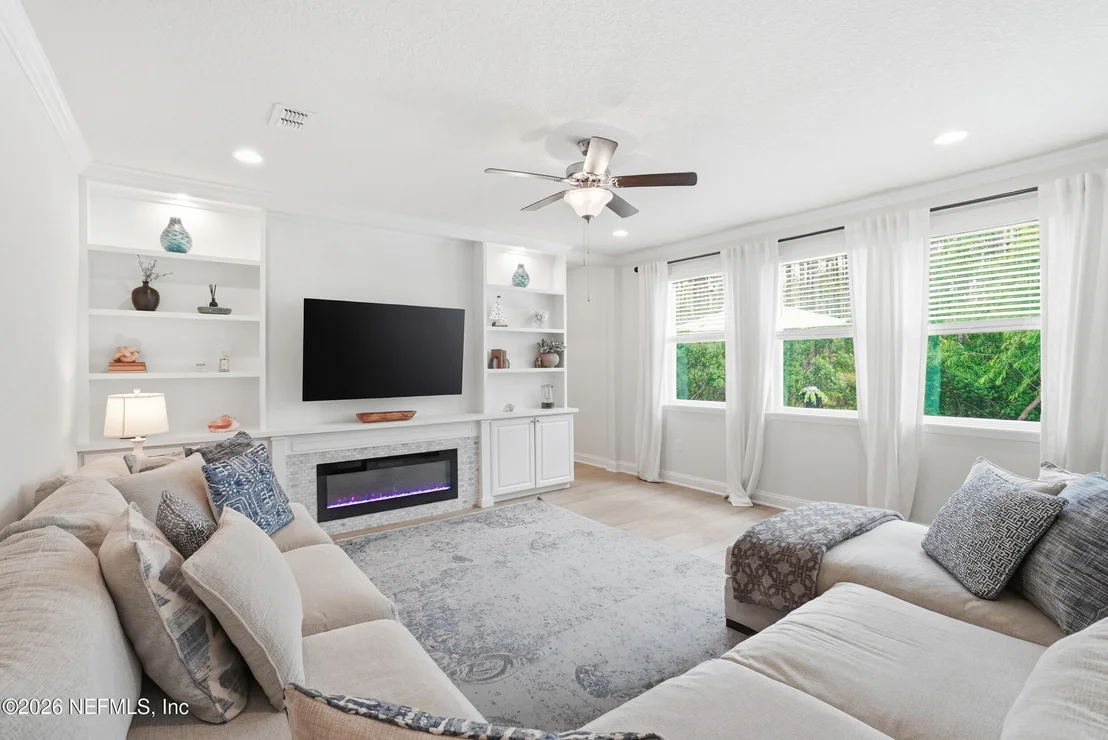 Photo of 509 GLASGOW Drive