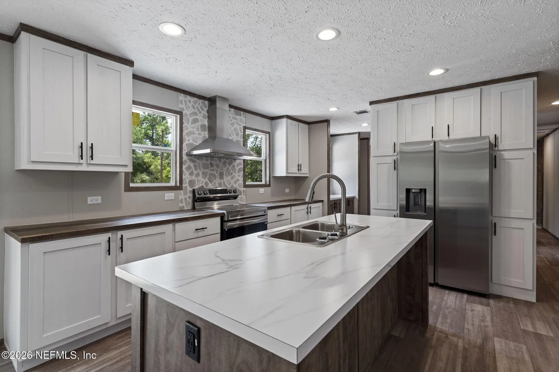 Photo of 7607 OAK FOREST Road