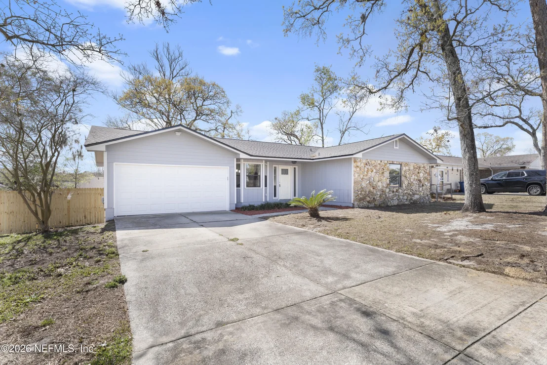 Photo of 11546 BROAD LEAF Drive