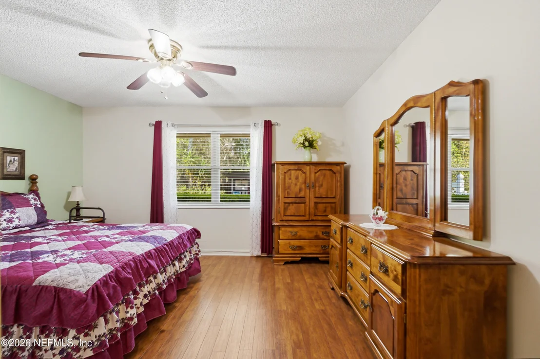 Photo of 752 CAMERON Drive