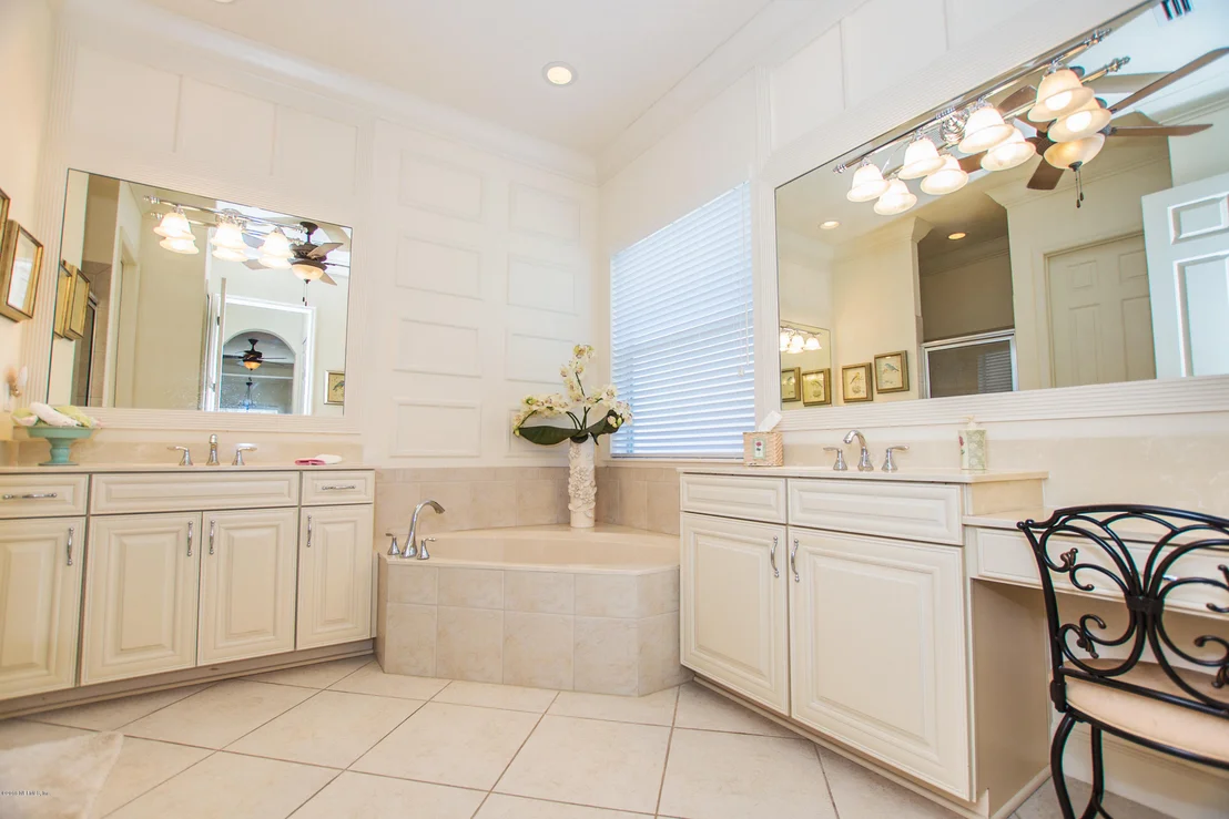 Photo of 413 N LEGACY Trail