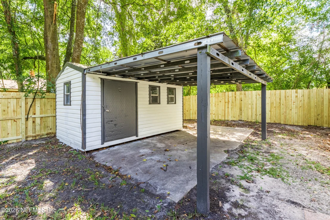 Photo of 4802 LOUISA Terrace