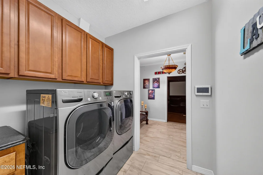 Photo of 1045 CEDAR BAY Road