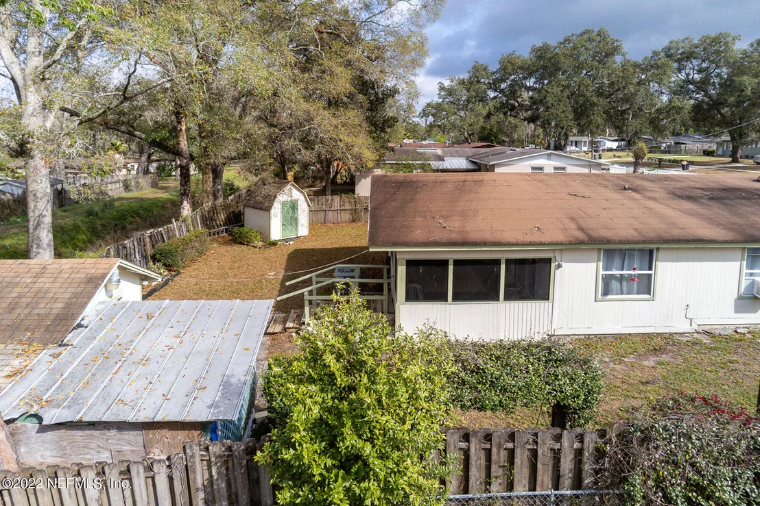 Photo of 317 CANIS Drive W