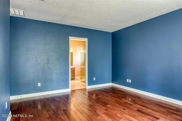 Photo of 100 PINTORESCO Drive