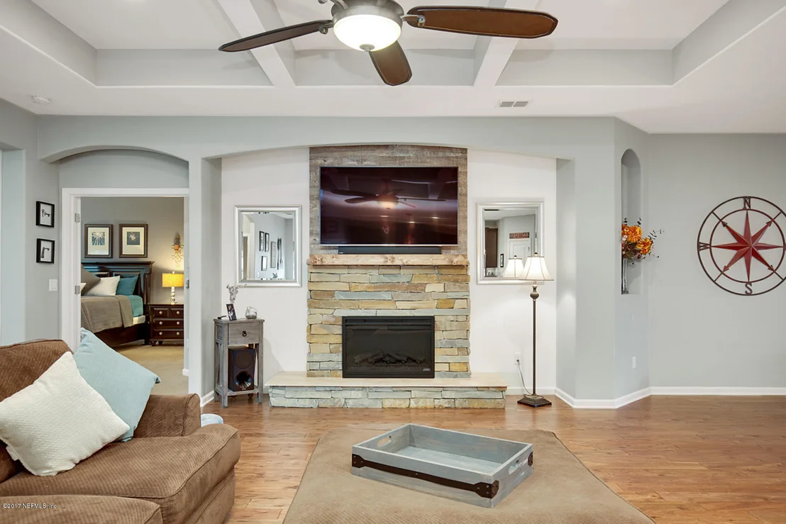 Photo of 228 ELLSWORTH Circle