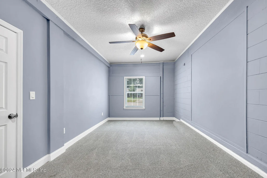 Photo of 2916 LIPPIA Road