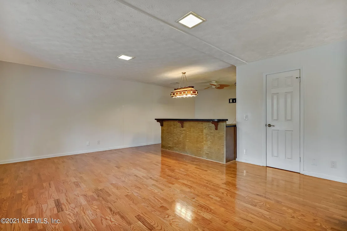 Photo of 11432 RIVER KNOLL Drive