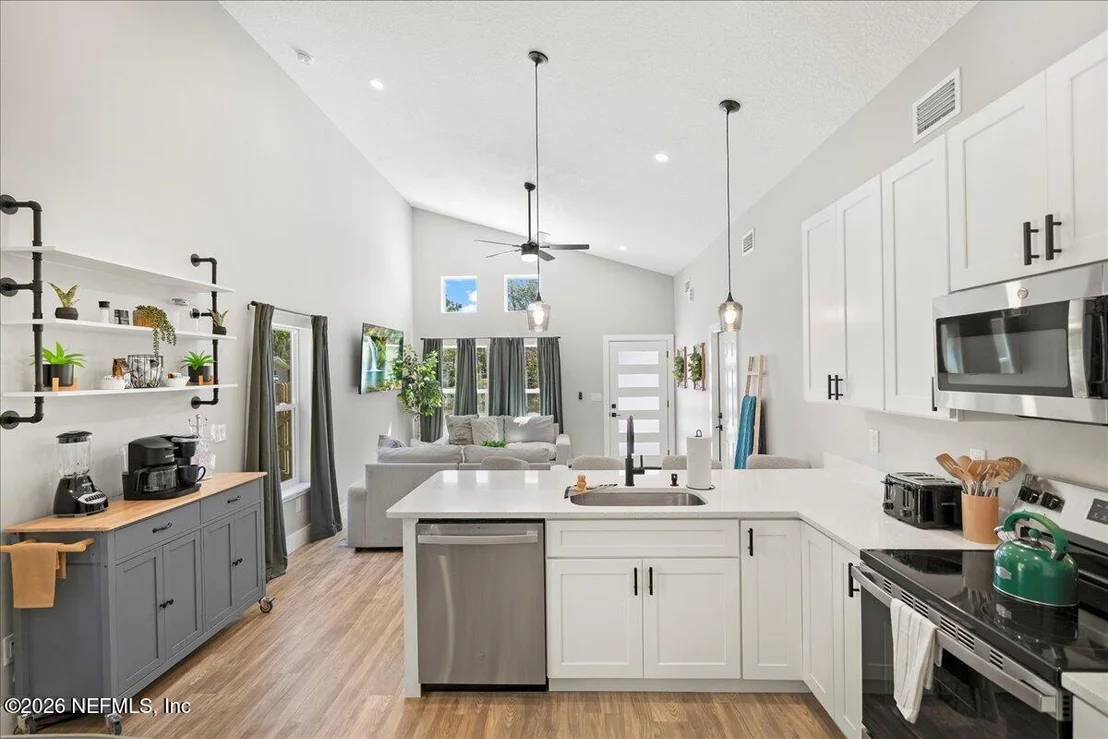 Photo of 800 9TH Street