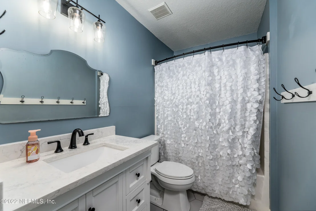 Photo of 132 Southlake Drive